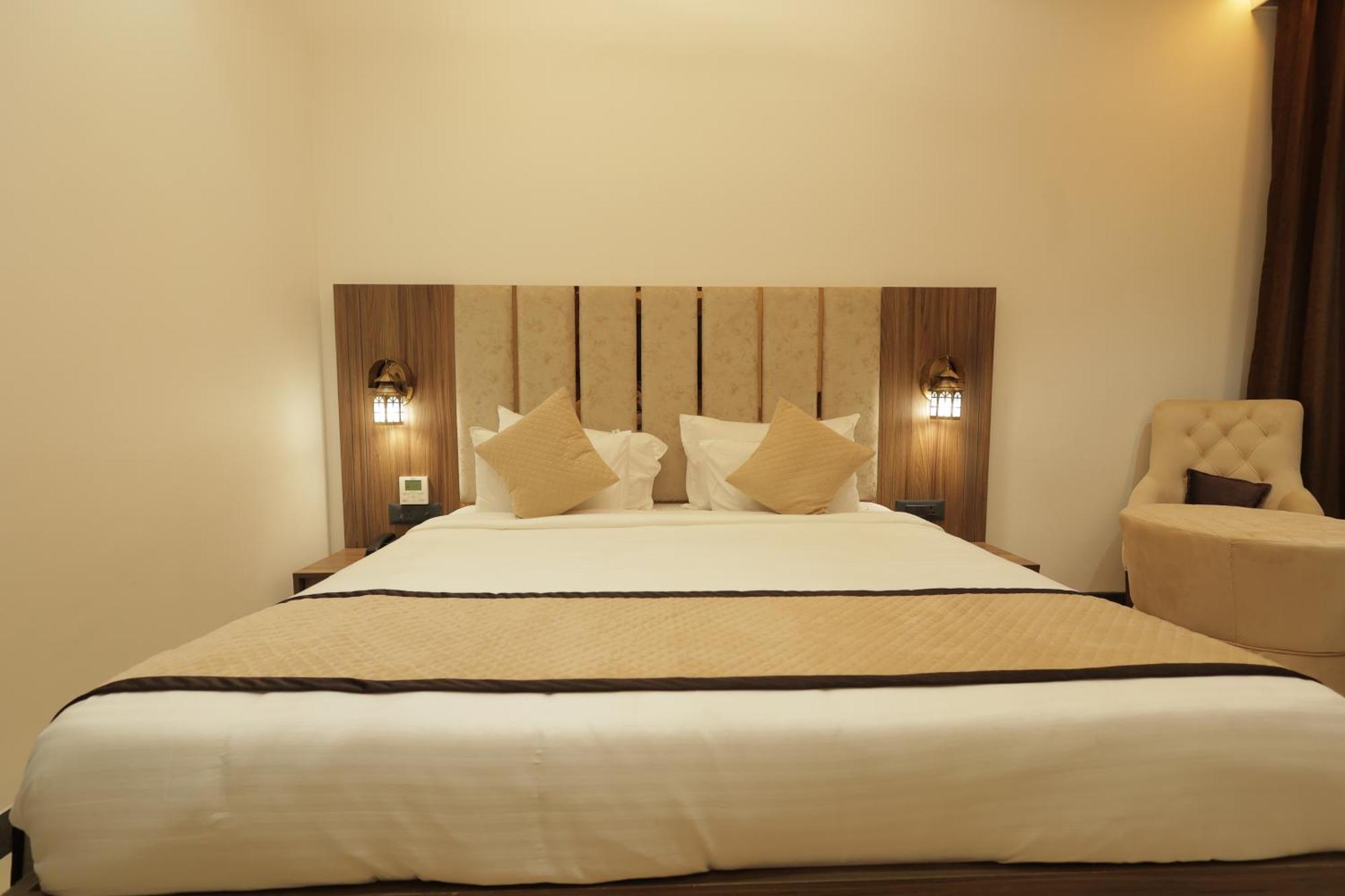فندق Snj Taj Grand آغْرا المظهر الخارجي الصورة