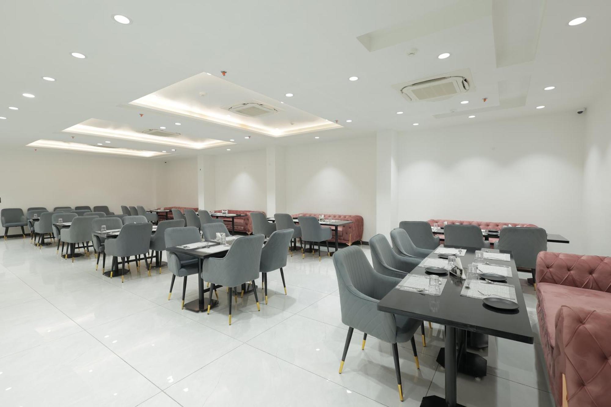 فندق Snj Taj Grand آغْرا المظهر الخارجي الصورة